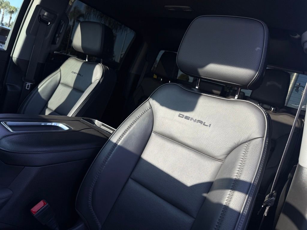 Used 2022 GMC Sierra 1500 Denali w/ Technology Package image 16