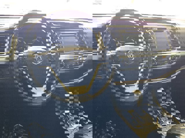 Used 2016 Toyota Highlander XLE AWD/4WD image 18