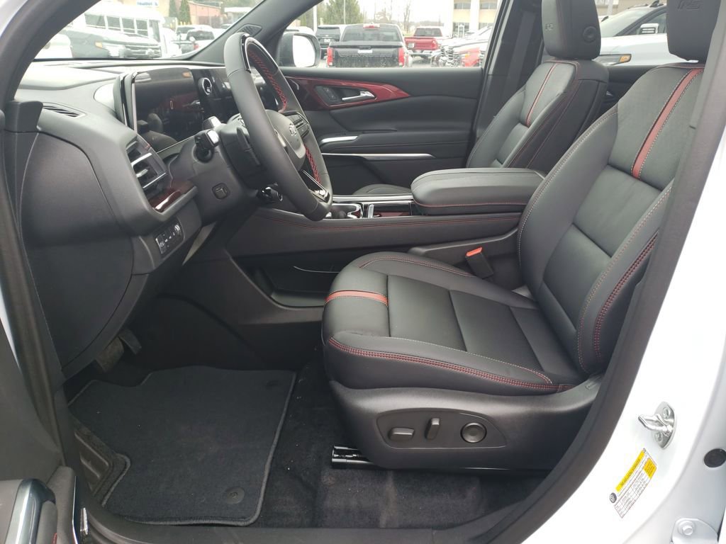 New 2026 Chevrolet Traverse RS image 9