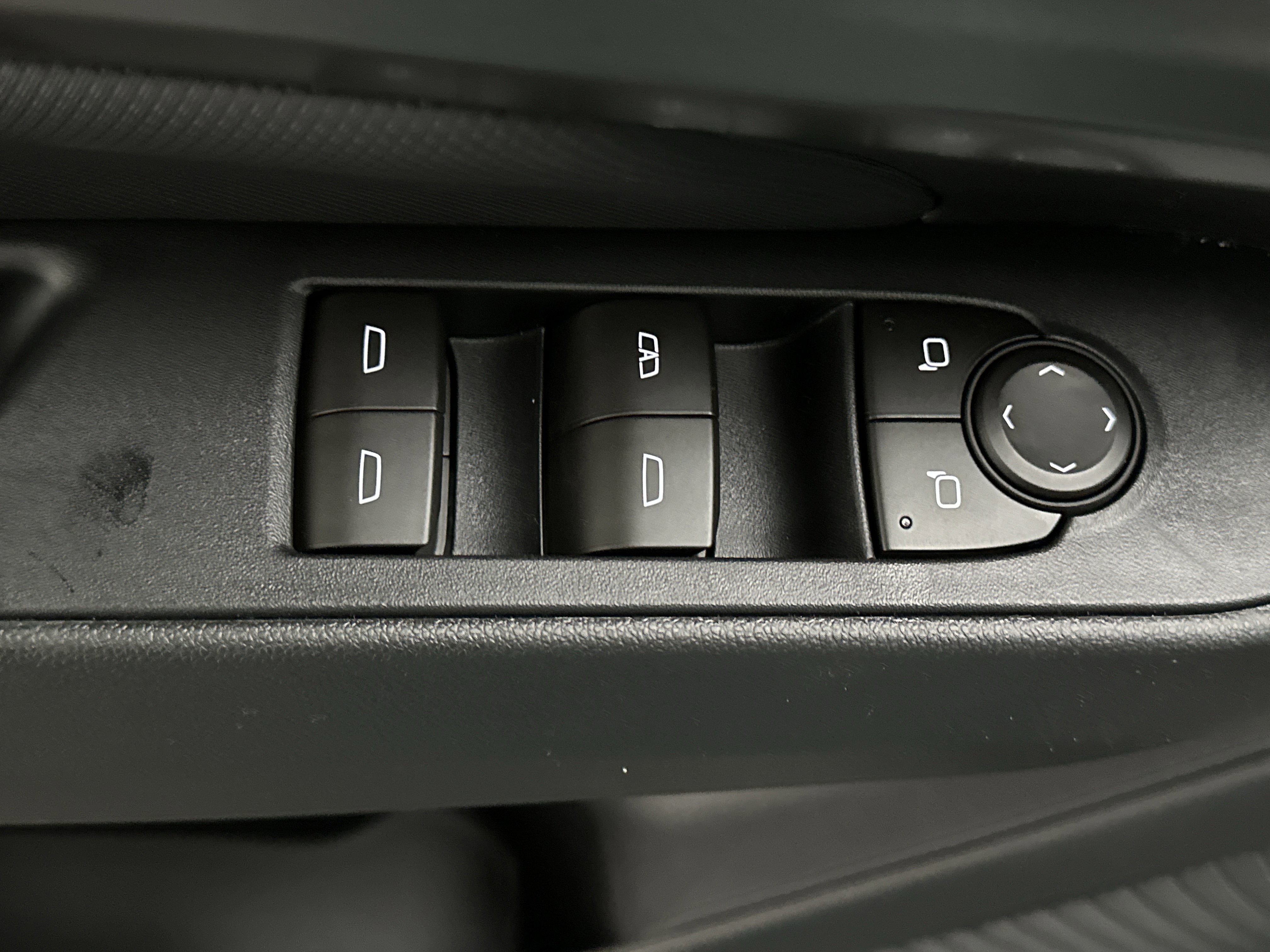 New 2026 Chevrolet Equinox EV RS image 20