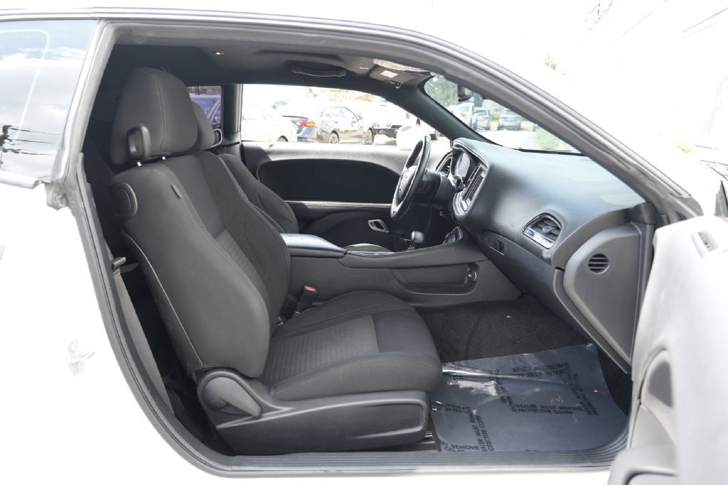 Used 2018 Dodge Challenger SXT RWD image 26