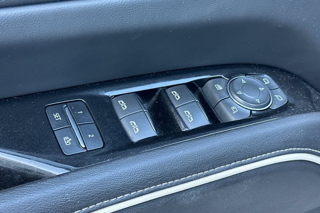 Certified 2021 Cadillac Escalade ESV Premium Luxury w/ Driver Assist Tech Package AWD/4WD image 12