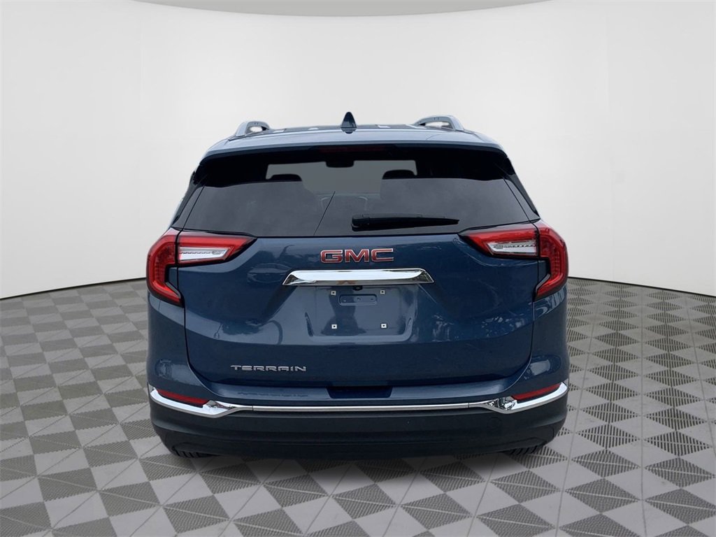 Used 2024 GMC Terrain SLT image 10