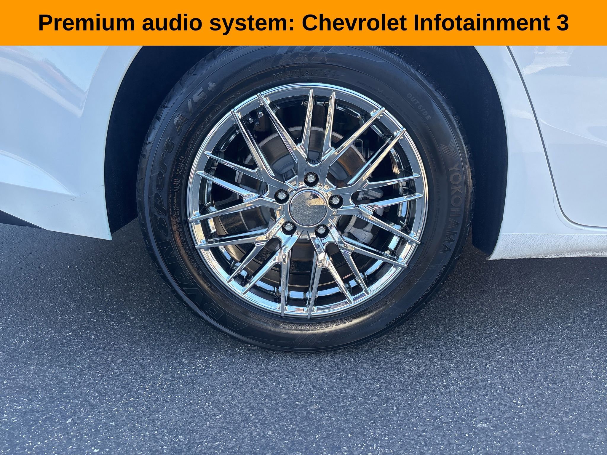 Used 2020 Chevrolet Malibu LT FWD image 2