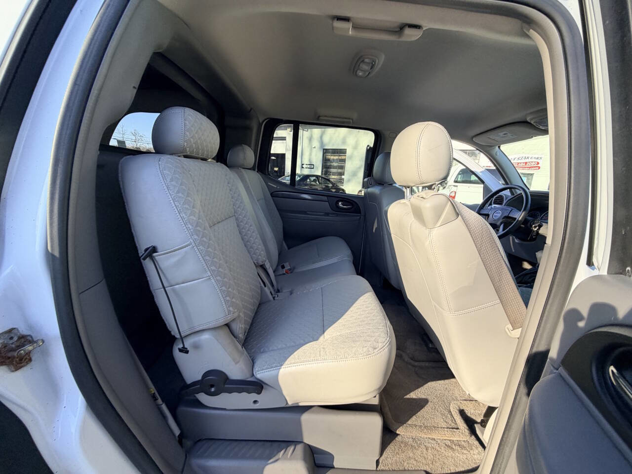 Used 2005 GMC Envoy XUV SLE w/ Sle Preferred Equipment Group AWD/4WD image 36