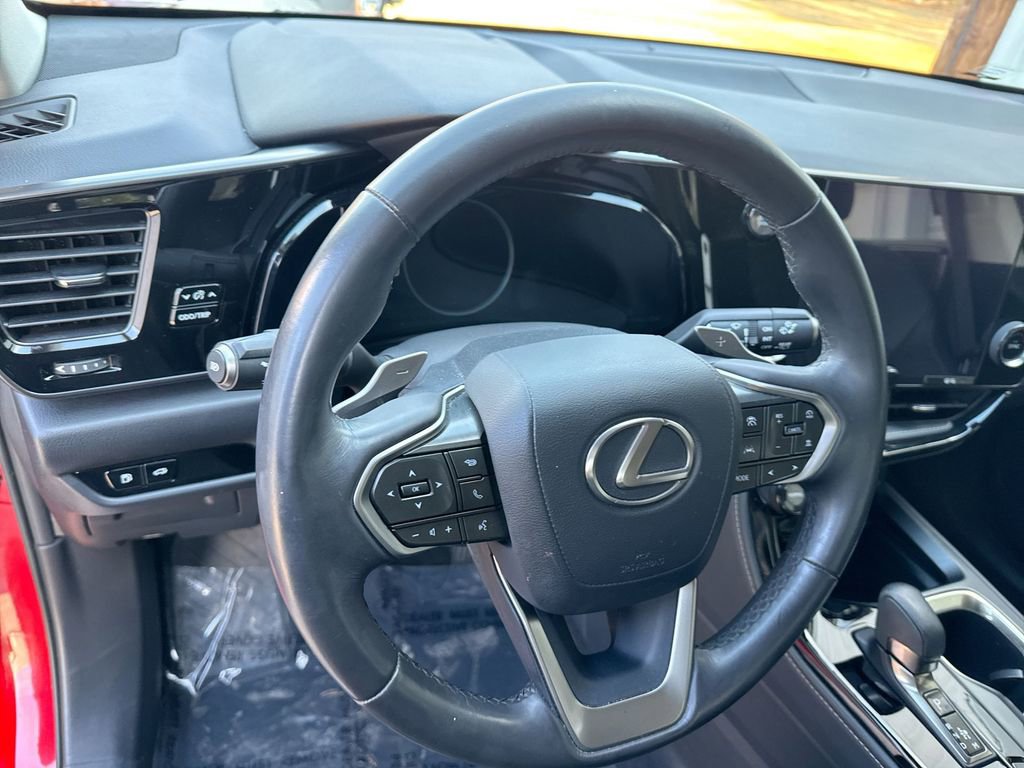 Used 2024 Lexus NX 250 FWD w/ Towing Package (2000 Lbs) image 16