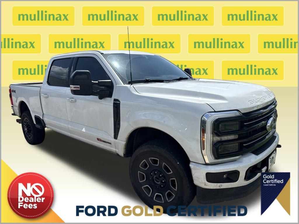 Used 2025 Ford F350 Platinum AWD/4WD image 1