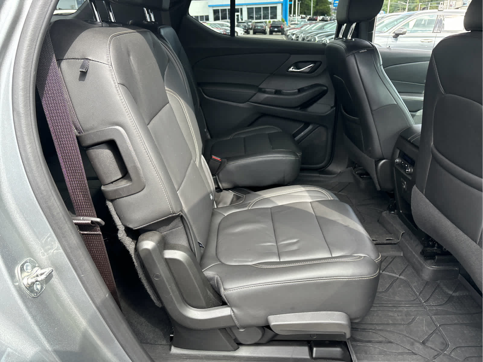 Certified 2023 Chevrolet Traverse LT w/ LPO, Floor Liner Package AWD/4WD image 27