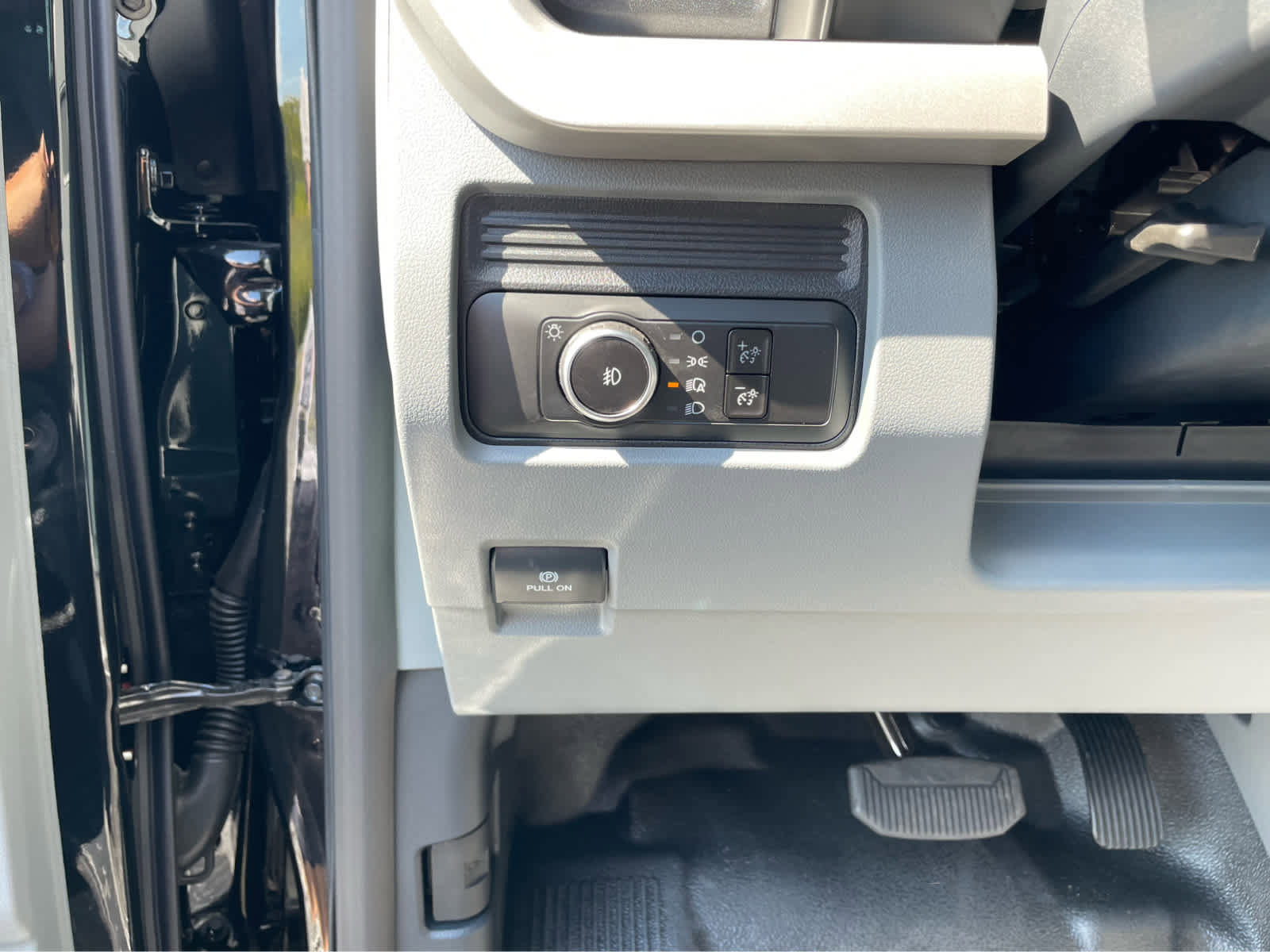 New 2026 Ford F550 4x4 SuperCab Super Duty image 12