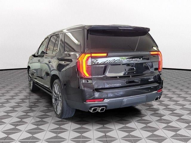 Used 2025 GMC Yukon Denali Ultimate w/ LPO, Floor Liner Package AWD/4WD image 4