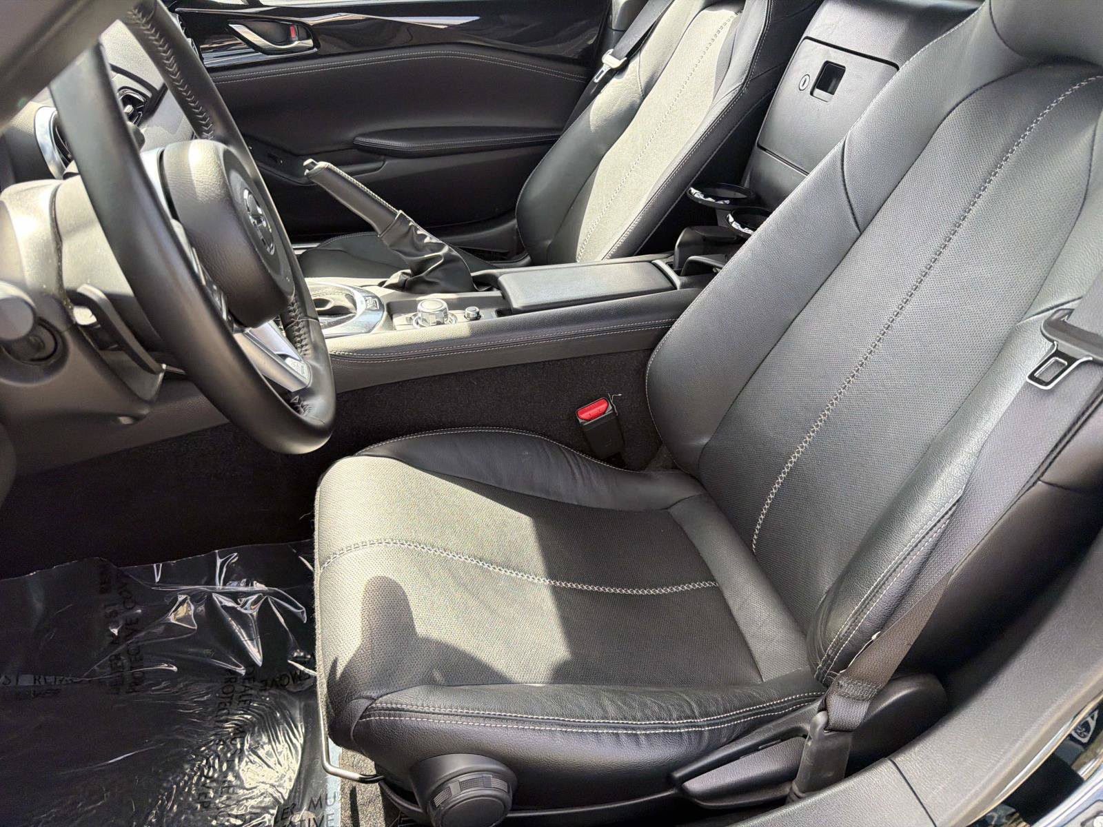 Used 2025 MAZDA MX-5 Miata RF Grand Touring RWD image 18