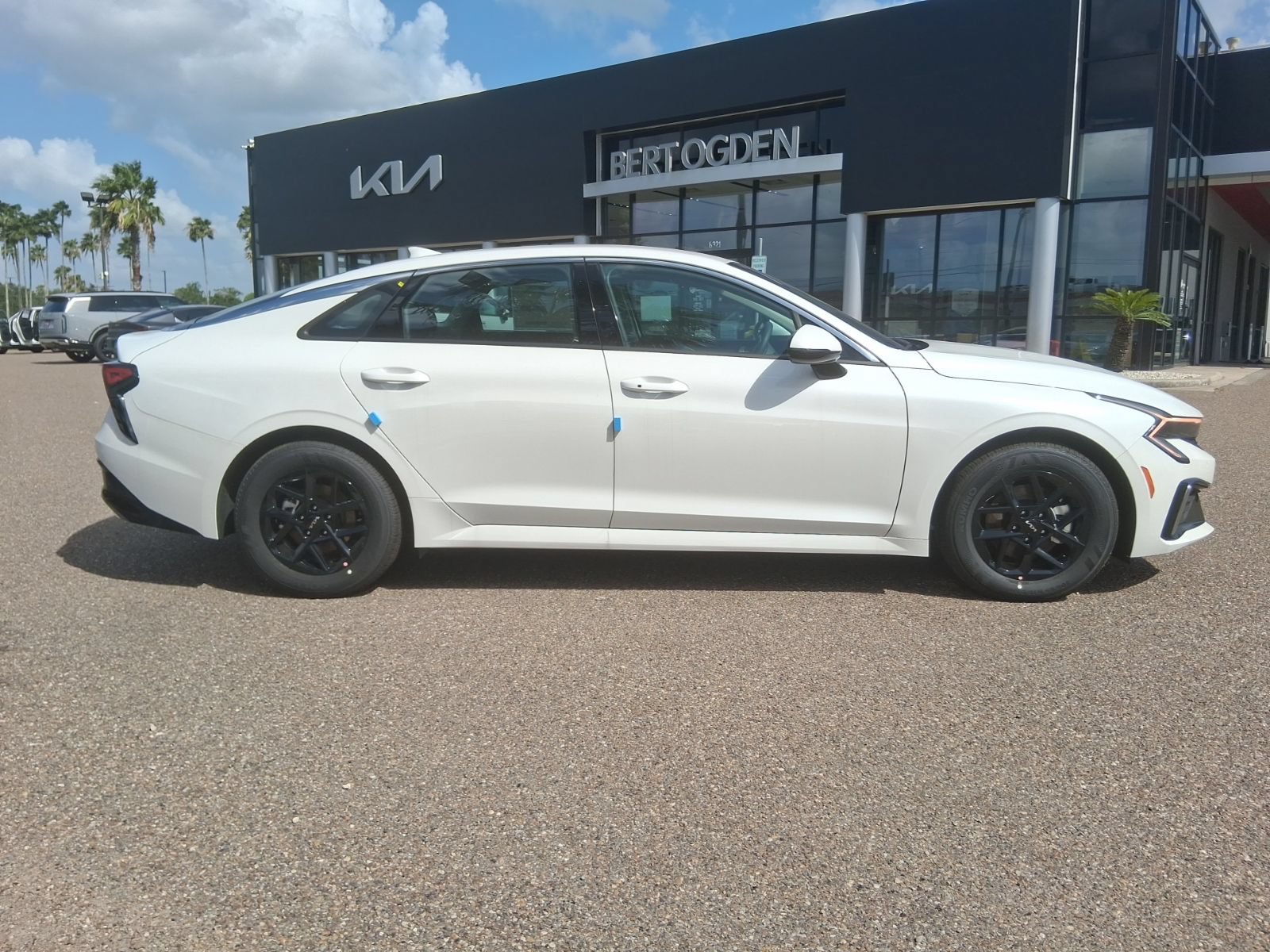 New 2026 Kia K5 LXS FWD image 3