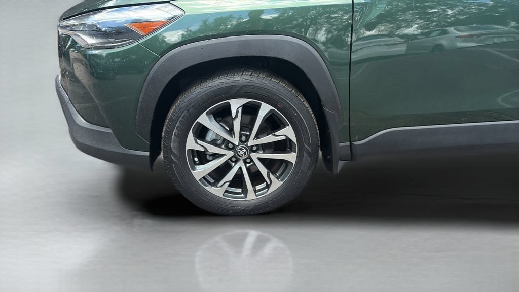 Used 2023 Toyota Corolla Cross XLE FWD image 24