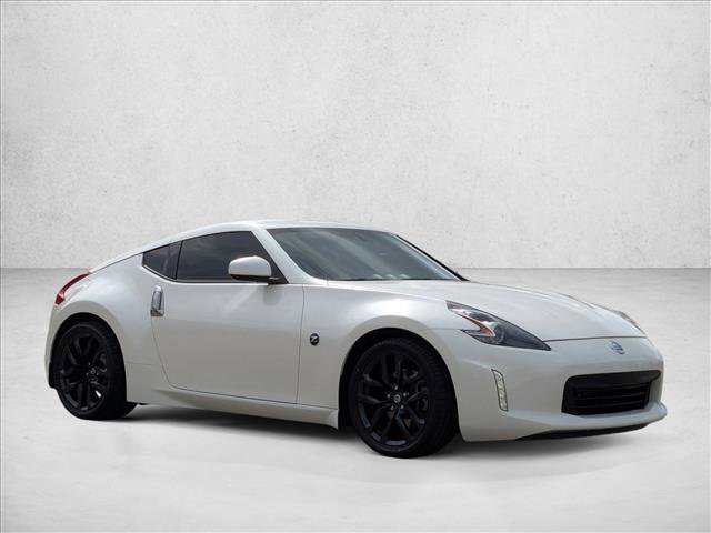 Used 2020 Nissan 370Z Coupe image 3