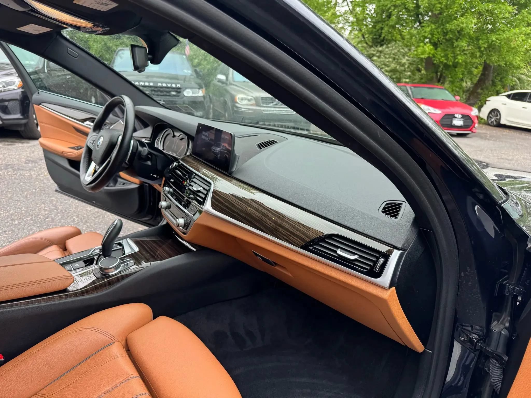 Used 2019 BMW 530i xDrive w/ Convenience Package AWD/4WD image 19