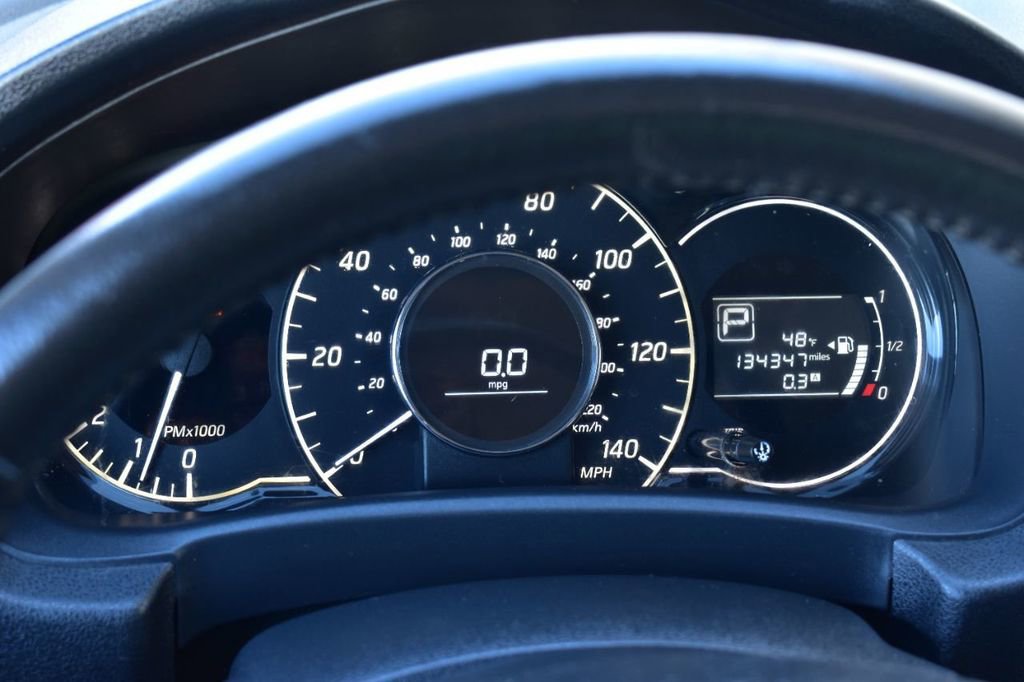 Used 2016 Nissan Versa Note SV image 26