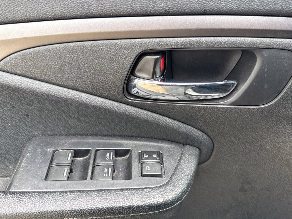 Used 2020 Honda Pilot EX image 13