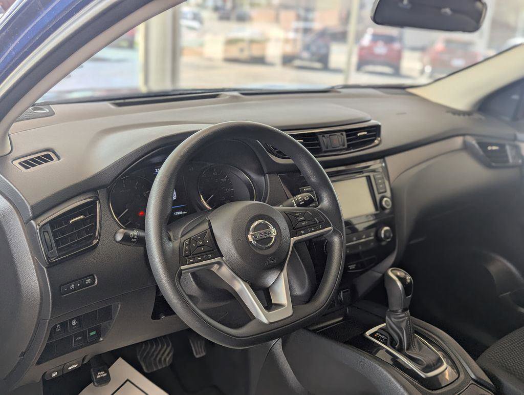 Used 2020 Nissan Rogue Sport S FWD image 12