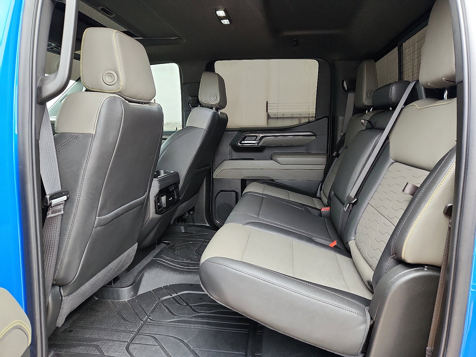 Used 2026 Chevrolet Silverado 1500 ZR2 AWD/4WD image 9