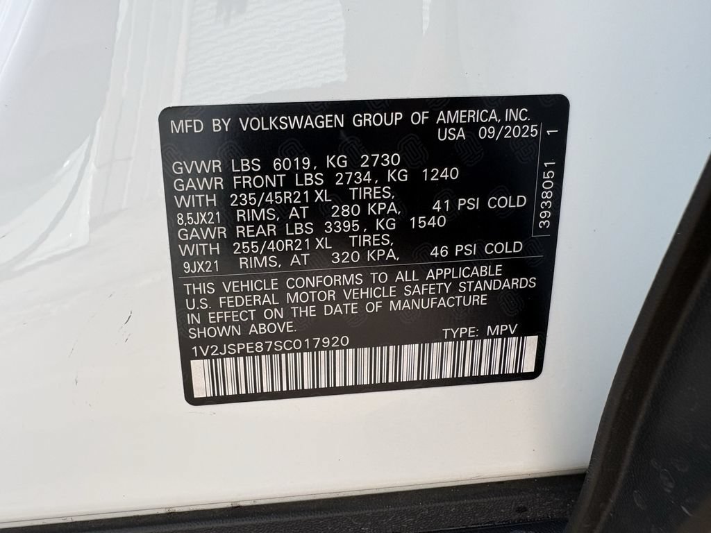 Used 2025 Volkswagen ID.4 Pro S Plus AWD/4WD image 30