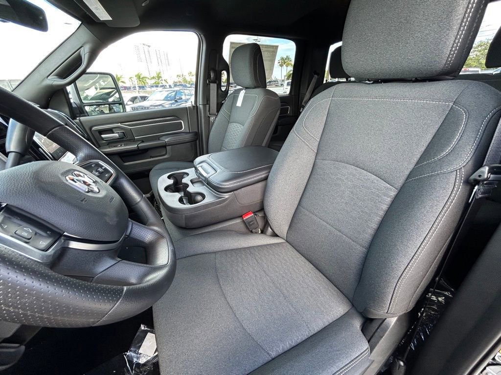 New 2025 RAM 2500 Big Horn image 31