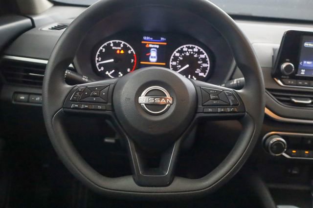Used 2023 Nissan Altima 2.5 S FWD image 12