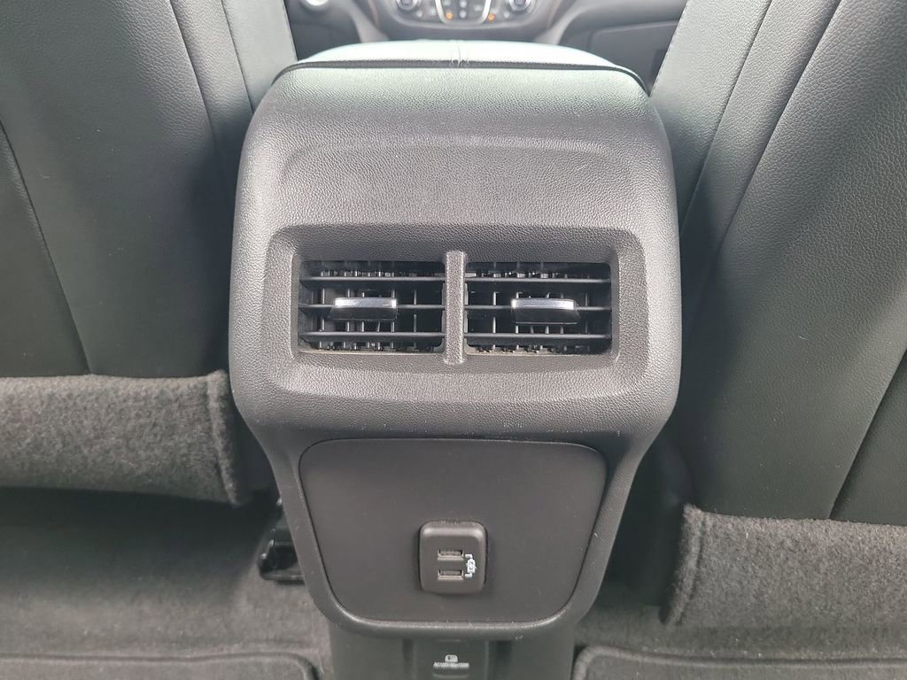 Used 2022 Chevrolet Equinox Premier FWD image 20