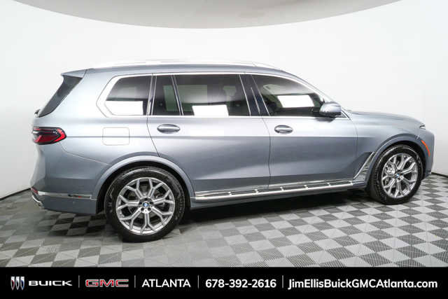 Used 2023 BMW X7 xDrive40i image 2