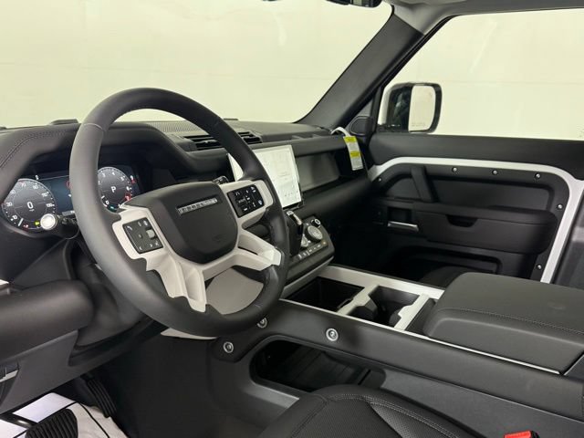 New 2025 Land Rover Defender 110 S AWD/4WD image 4