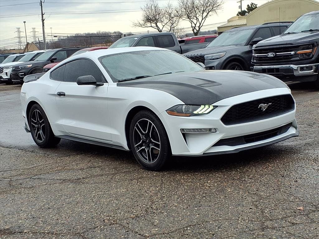 Used 2020 Ford Mustang Premium image 7