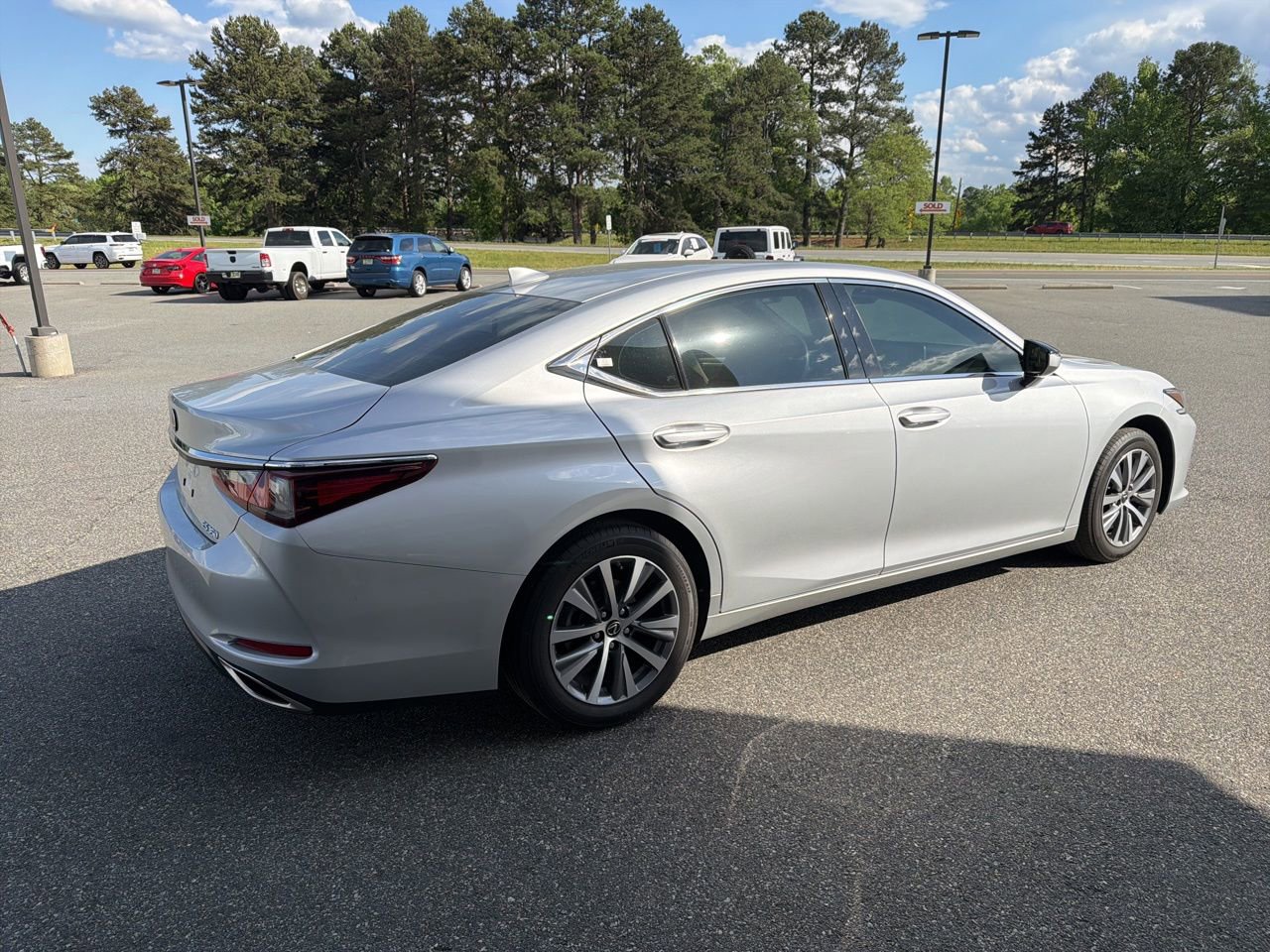 Used 2021 Lexus ES 350 w/ Accessory Package image 8
