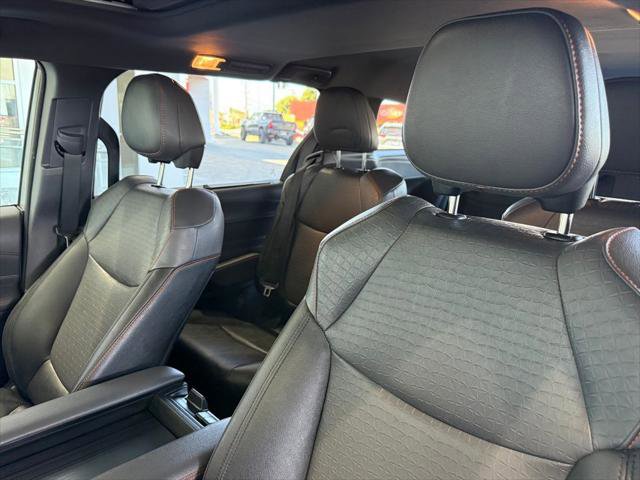 Certified 2023 Toyota Sienna XSE AWD/4WD image 24