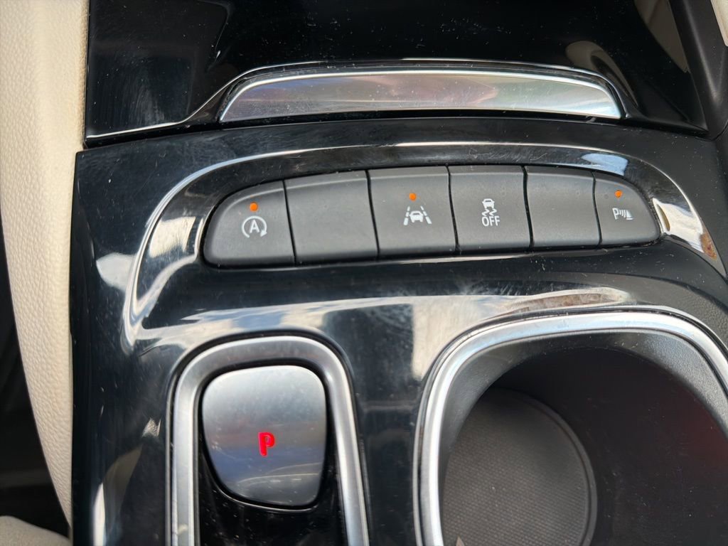 Certified 2021 Buick Envision Essence w/ Technology Package I FWD image 25