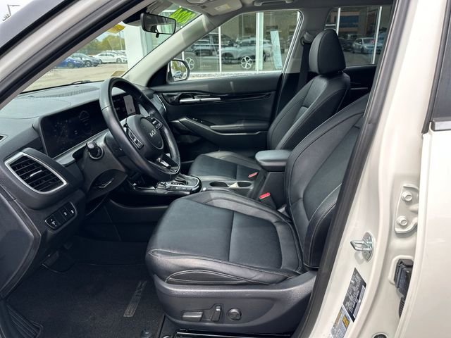 Used 2024 Kia Seltos EX AWD/4WD image 13