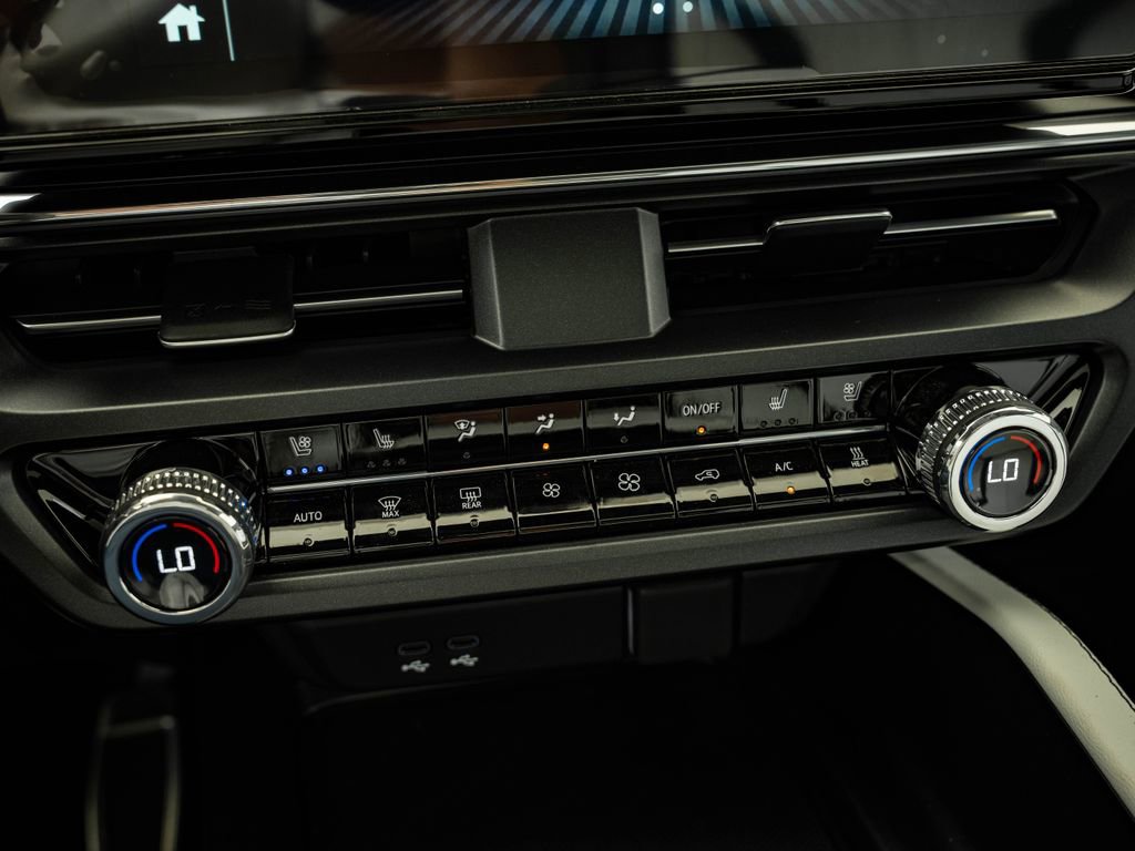 Used 2024 Acura ZDX A-Spec image 34