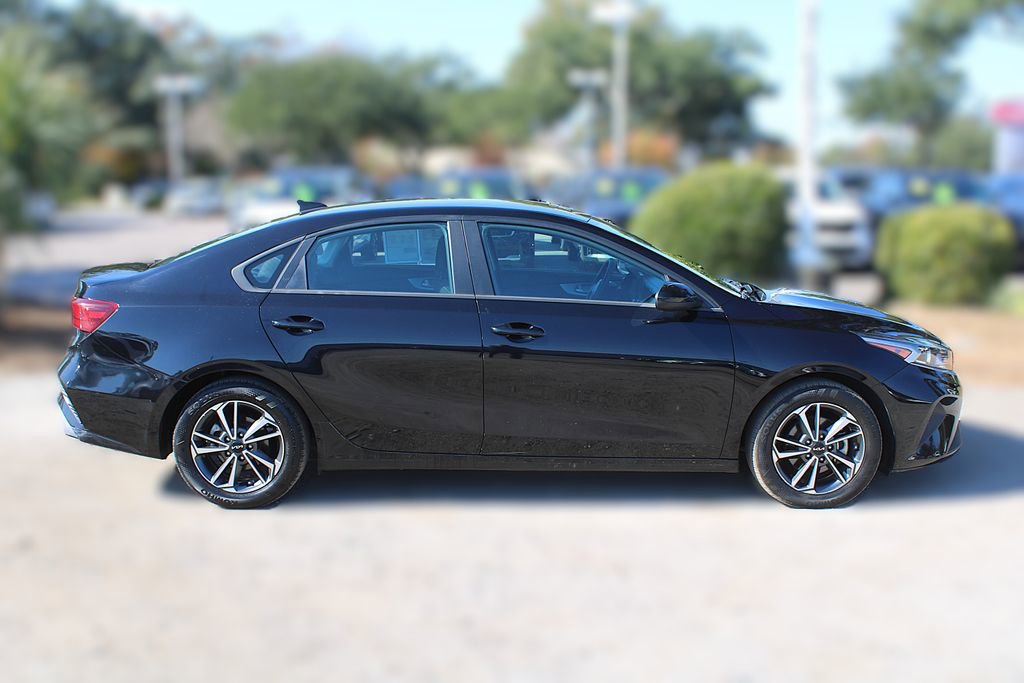 Certified 2023 Kia Forte LXS image 5