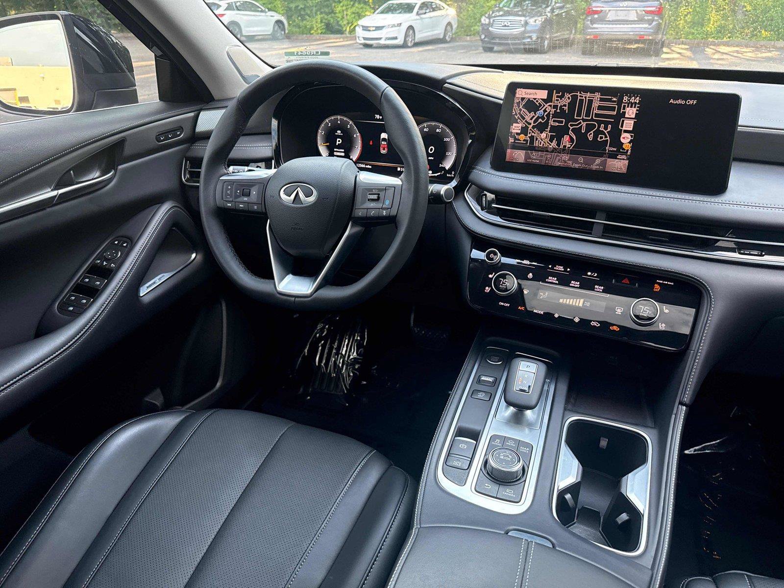 Used 2025 INFINITI QX60 Luxe FWD image 14