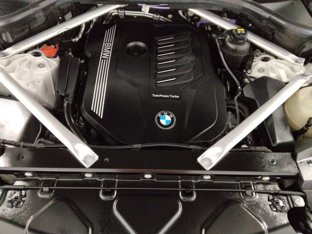 Used 2022 BMW X5 xDrive40i w/ Executive Package image 48