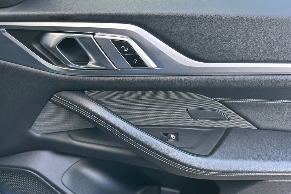 Used 2023 BMW i4 eDrive40 w/ M Sport Package image 18