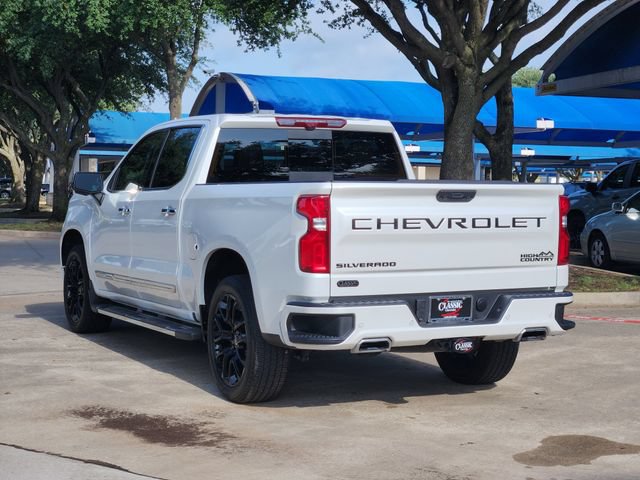 Used 2025 Chevrolet Silverado 1500 High Country w/ High Country Premium Package AWD/4WD image 3