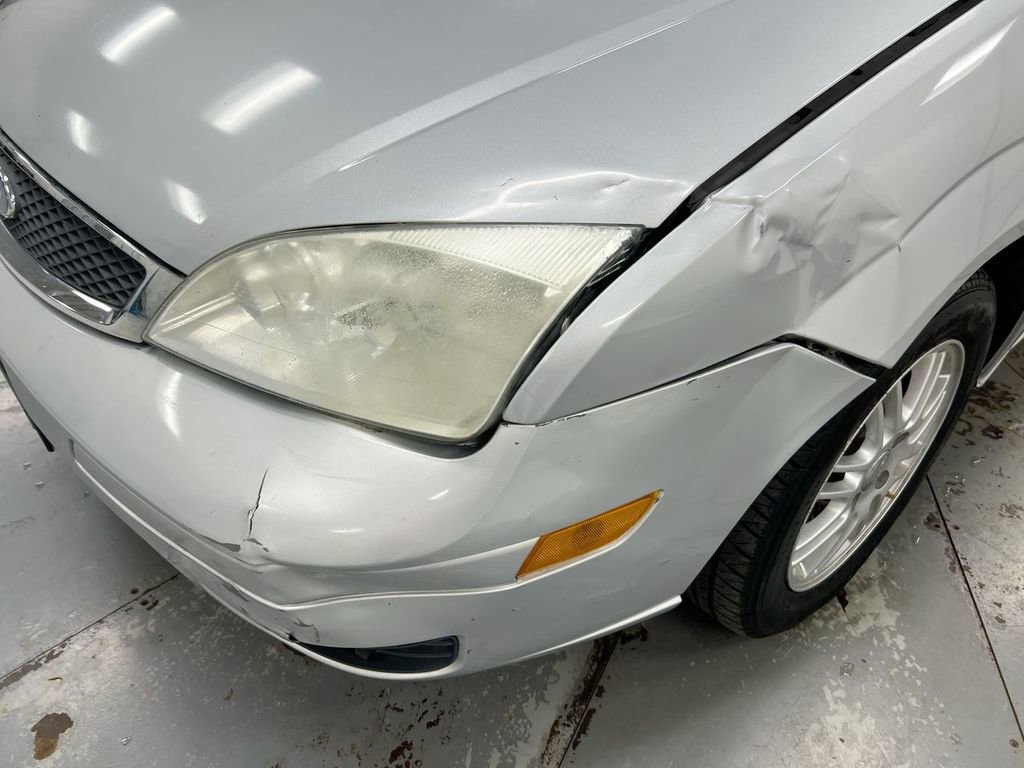 Used 2007 Ford Focus S FWD image 26