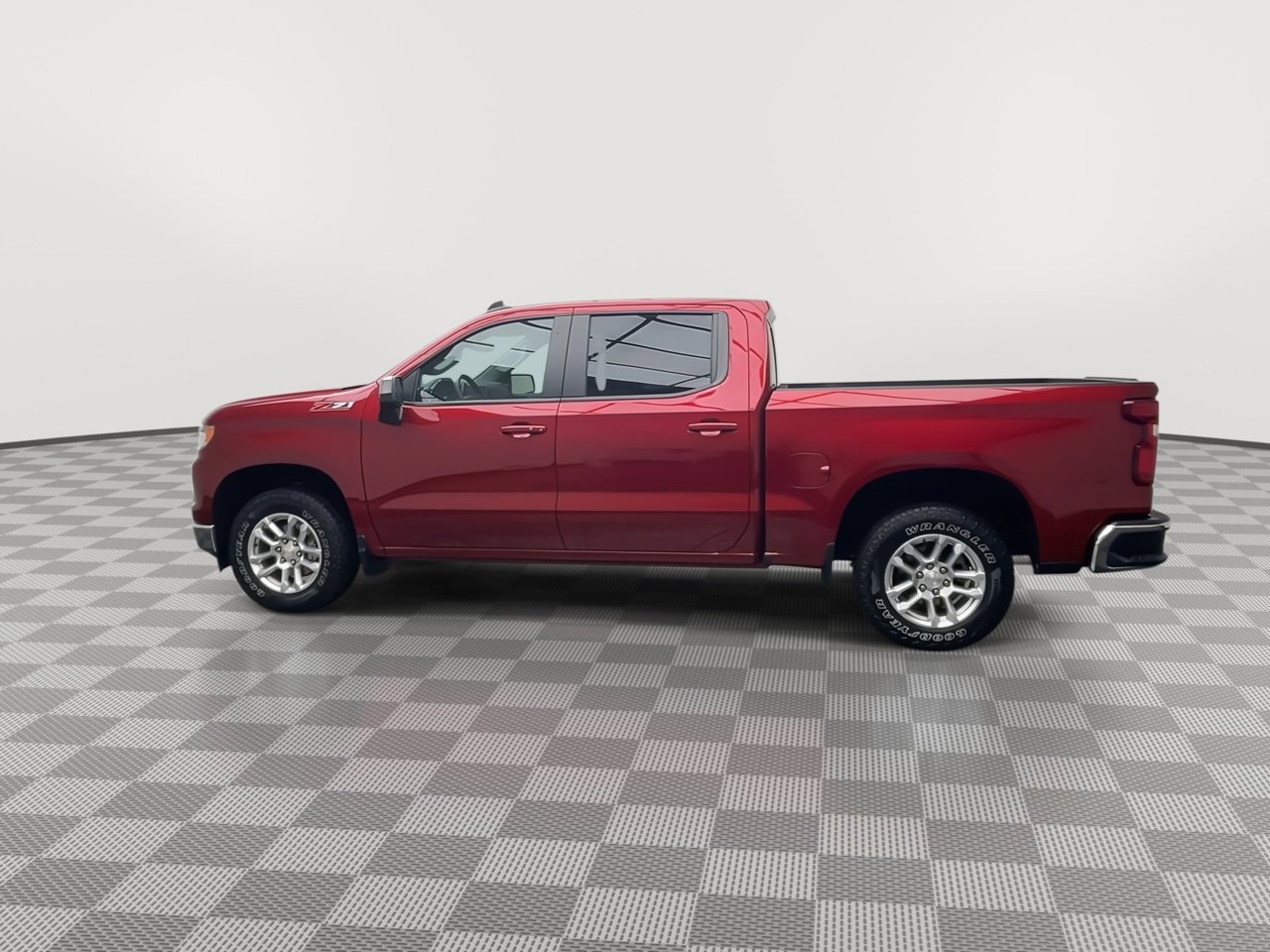 Used 2024 Chevrolet Silverado 1500 LT image 38