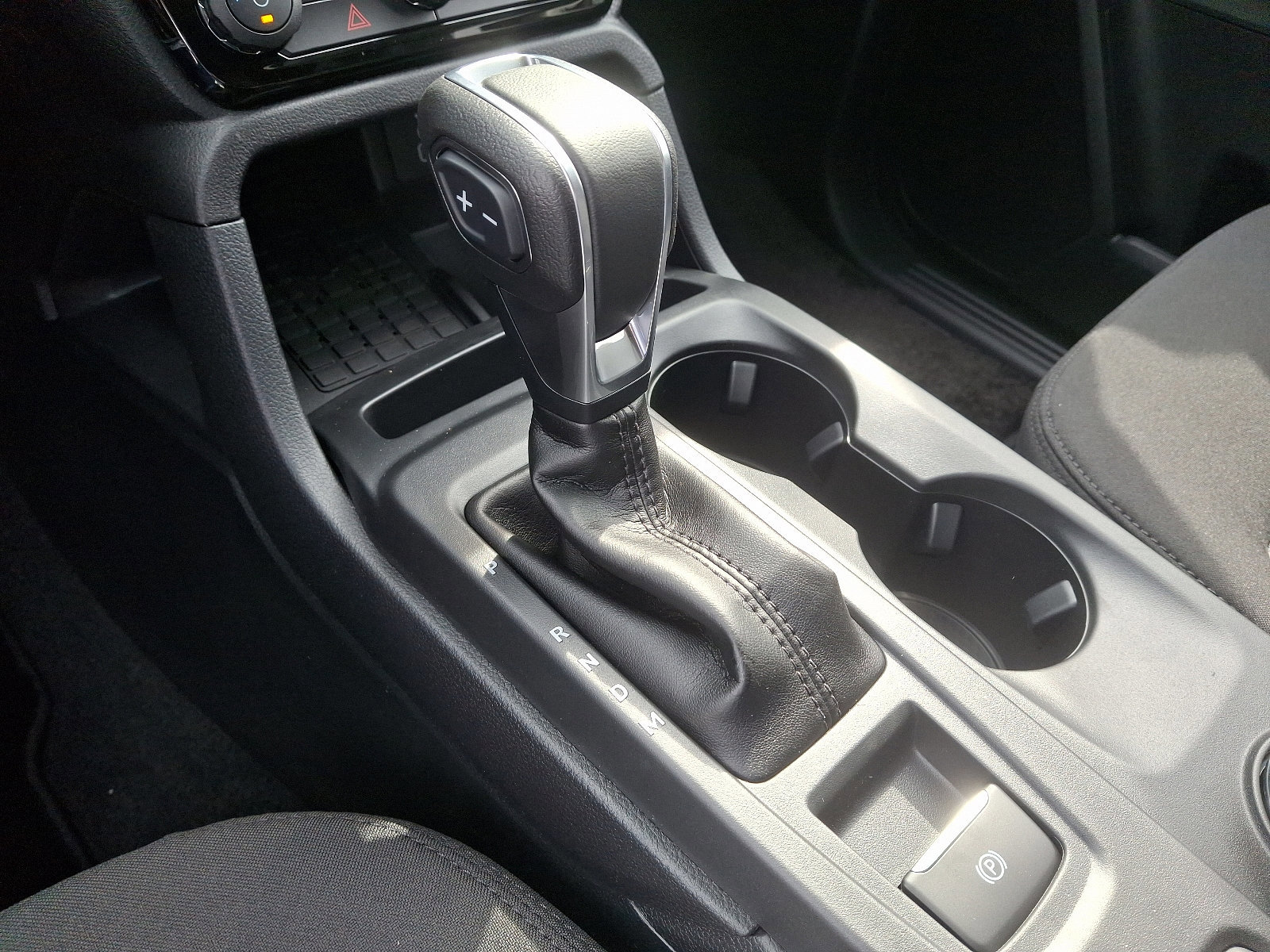 New 2025 Ford Ranger XLT w/ Equipment Group 301A High image 15