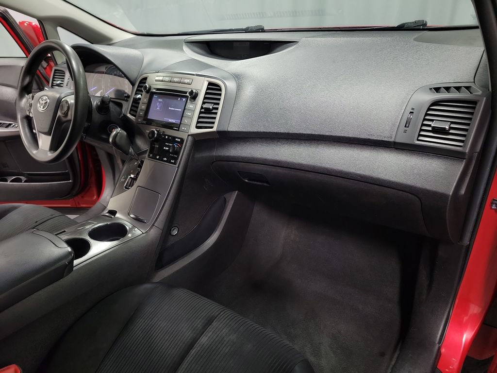 Used 2015 Toyota Venza LE AWD/4WD image 28