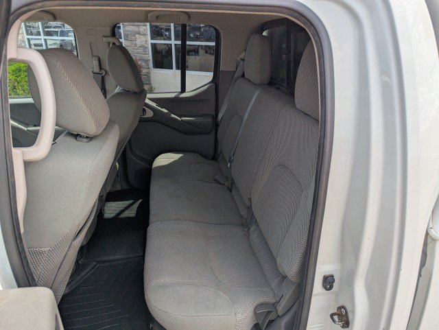 Used 2016 Nissan Frontier SV w/ SV Value Truck Package AWD/4WD image 21