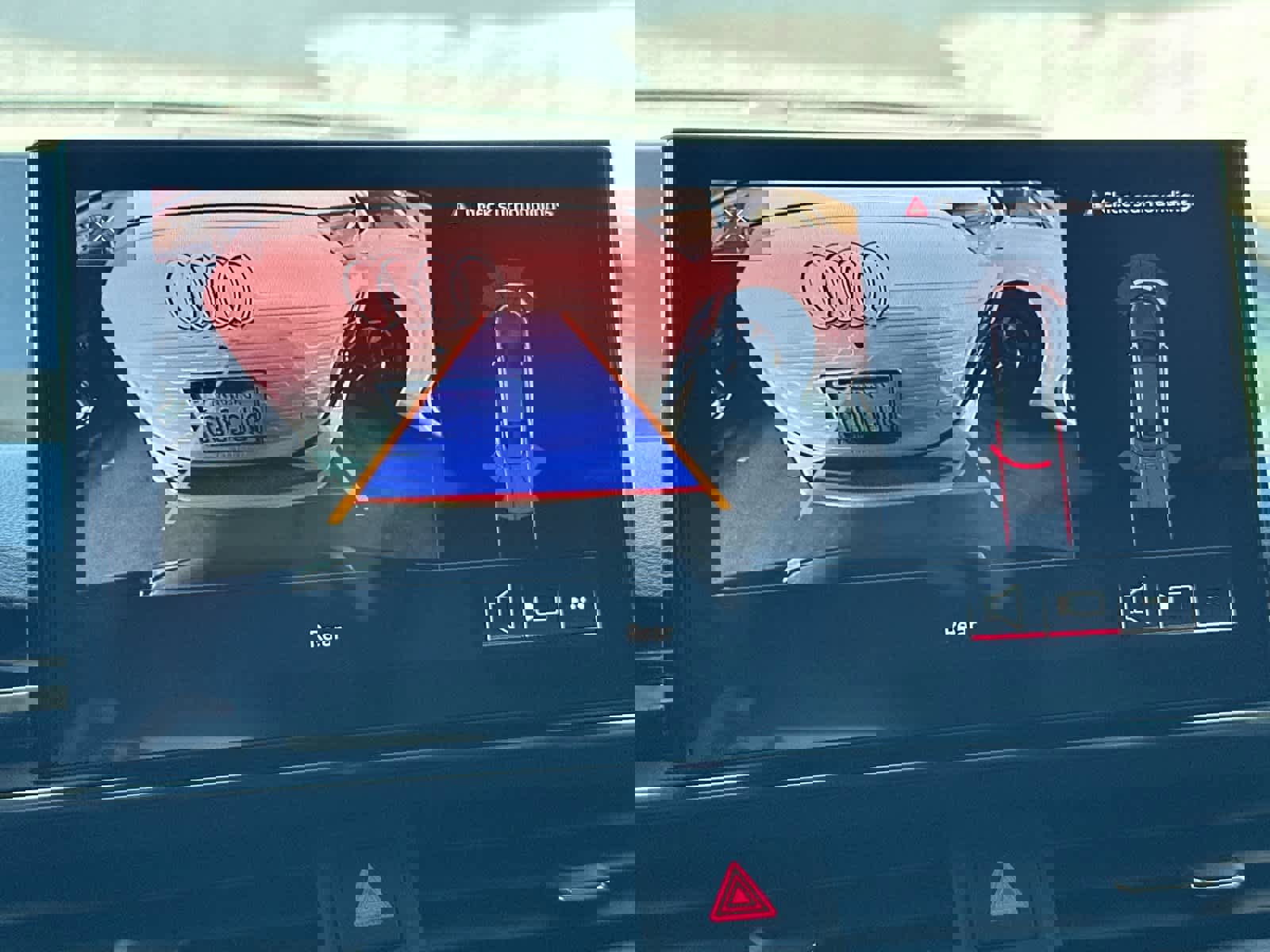 Used 2025 Audi A4 2.0T Premium w/ Convenience Package image 18