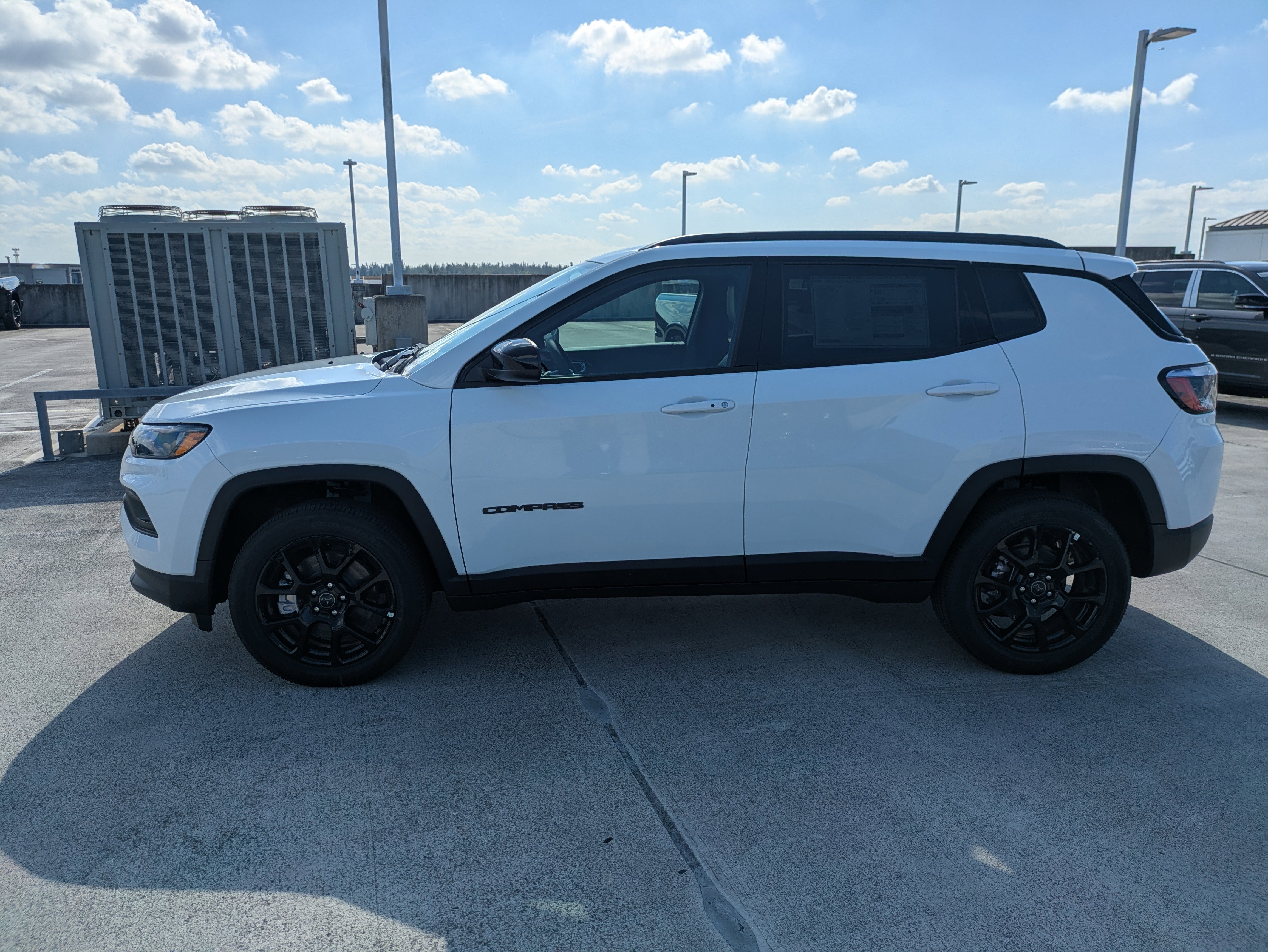 New 2026 Jeep Compass Latitude image 8