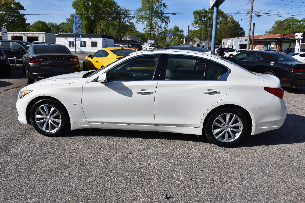 Used 2015 INFINITI Q50 Premium w/ Navigation Package AWD/4WD image 11