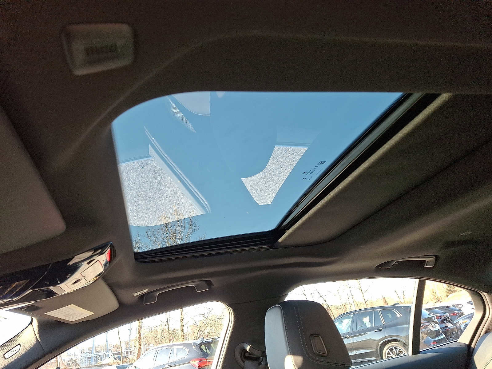 Used 2025 BMW i5 xDrive40 w/ Premium Package image 14