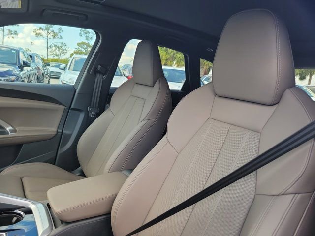 New 2025 Audi Q5 Premium Plus image 9